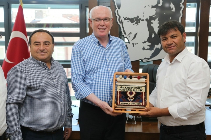 Yörük Beylerinden Kazım Kurt’a Ziyaret