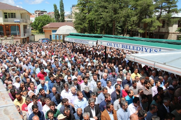 Oltu ‘Küçük Ömer’ Ustasını Kaybetti