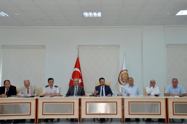 Vali Şentürk, Kaymakamlar Ve İl İdare Şube Başkanlarıyla Buluştu
