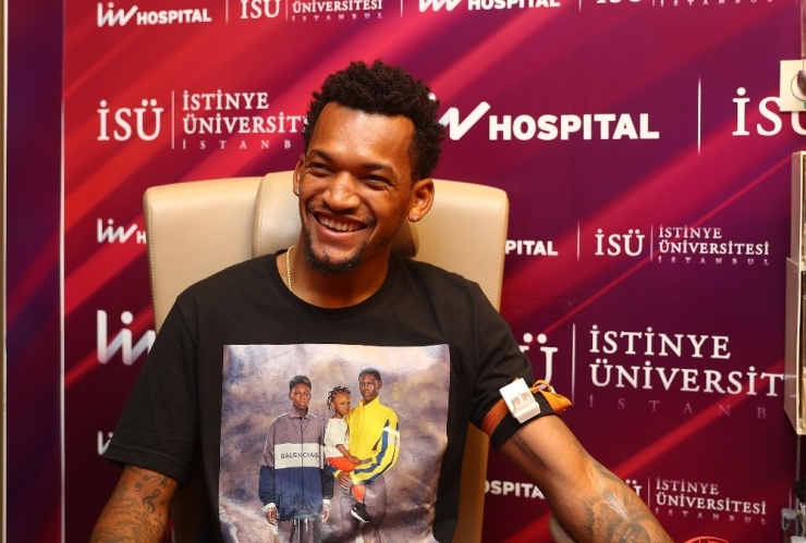 Fenerbahçeli Futbolcular Sağlık Kontrolünden Geçti