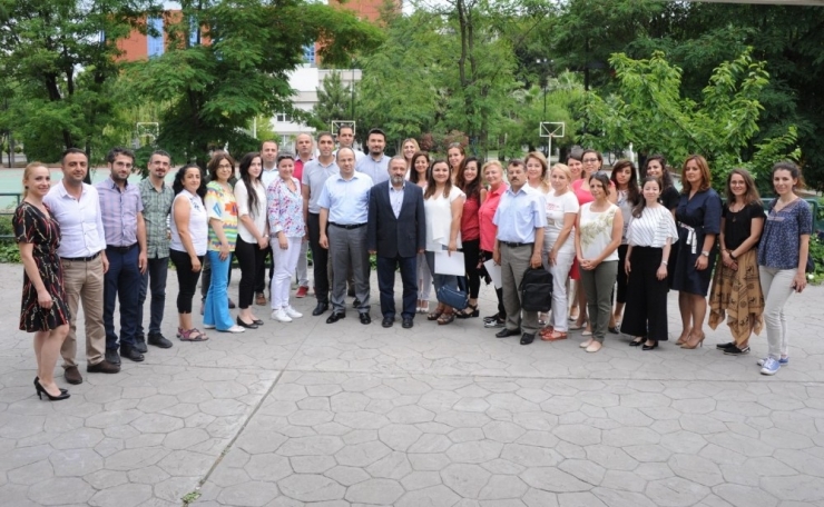 ‘Proje Döngüsü Yönetimi Eğitimi’ Katılımcıları Sertifikalarını Aldı