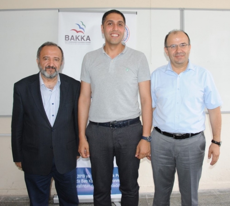 ‘Proje Döngüsü Yönetimi Eğitimi’ Katılımcıları Sertifikalarını Aldı