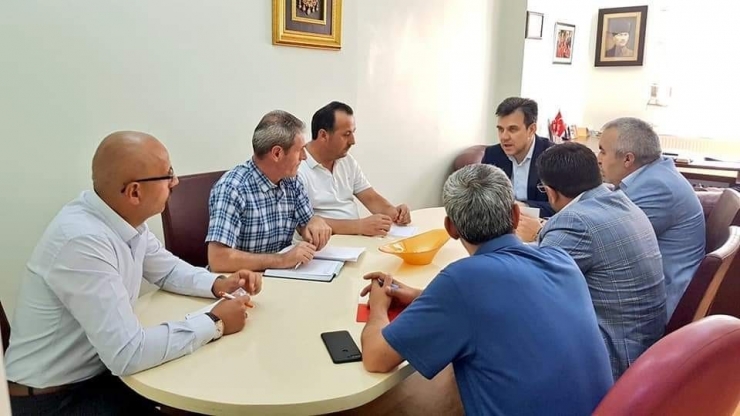 Esgin, Muhtar Buluşmalarına Devam Ediyor