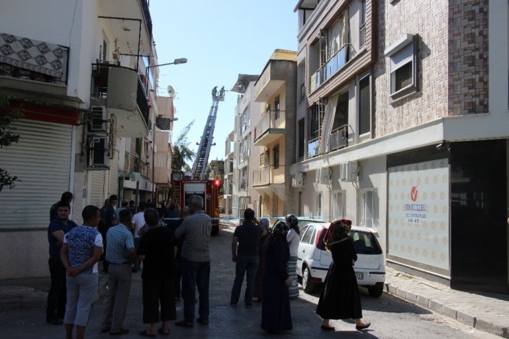 Milli Eğitim Müdürlüğü Öğrencilerin Kaldığı Binada Çıkan Yangınla İlgili Soruşturma Başlattı