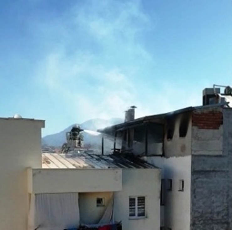 Aydın’da Öğrencilerin Kaldığı Binadaki Yangın Korku Dolu Anlar Yaşattı