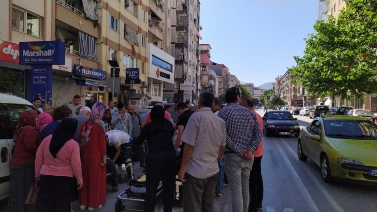 Otomobilin Çarptığı Küçük Kız Yaralandı