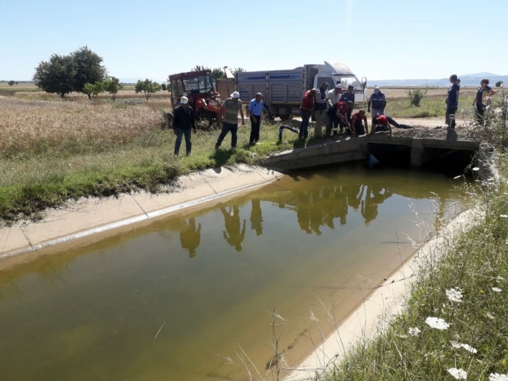 Denizli’de Sulama Kanalında Ceset Bulundu