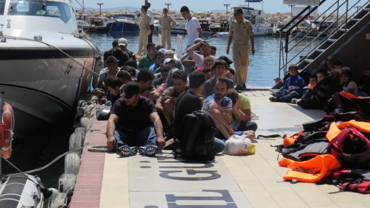 Ege’de Mülteci Akını Devam Ediyor