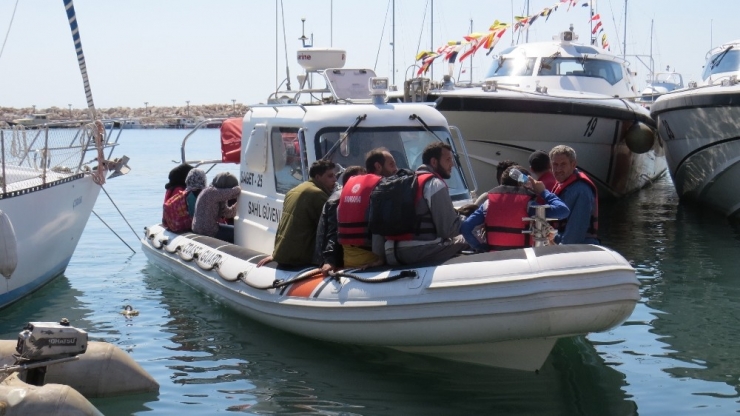 Ege’de Mülteci Akını Devam Ediyor