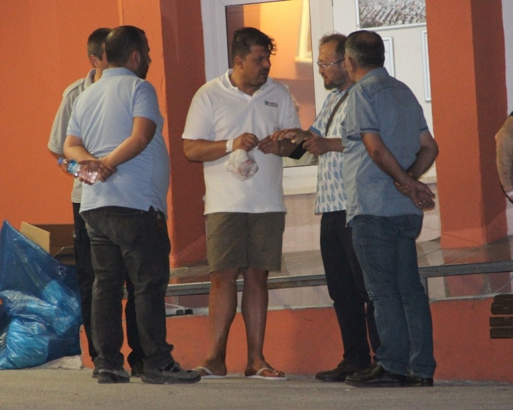 1 Kişinin Öldüğü Gemi Yangını Kontrol Altına Alındı