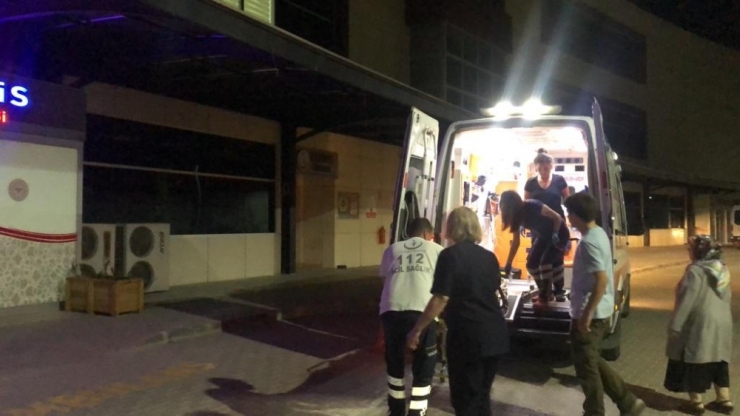 Uzman Çavuş Bıçakla Yaralandı