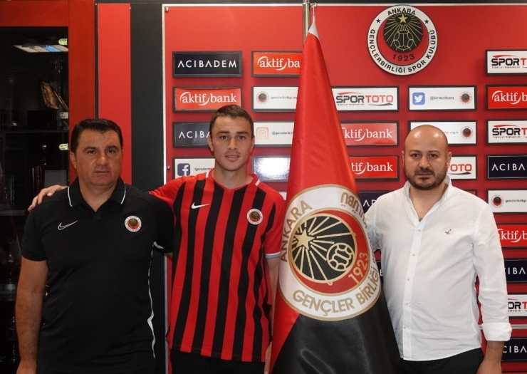 Gençlerbirliği Halil İbrahim Pehlivan İle Sözleşme Uzattı