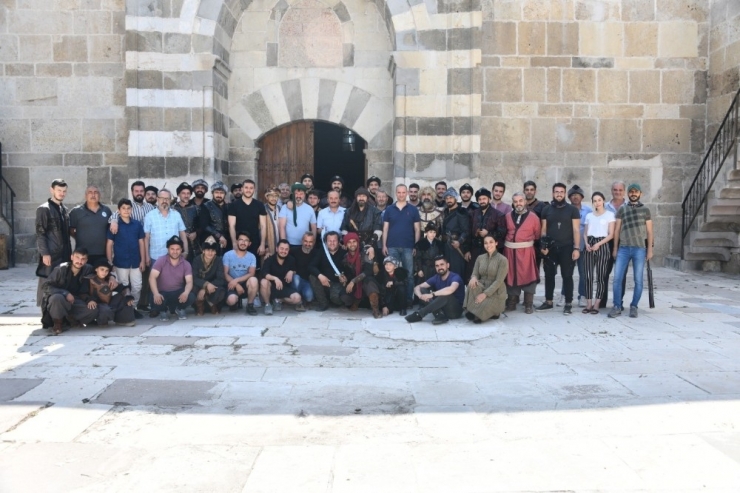 Konyaspor’dan ’Diriliş’ Temalı Forma Tanıtımı