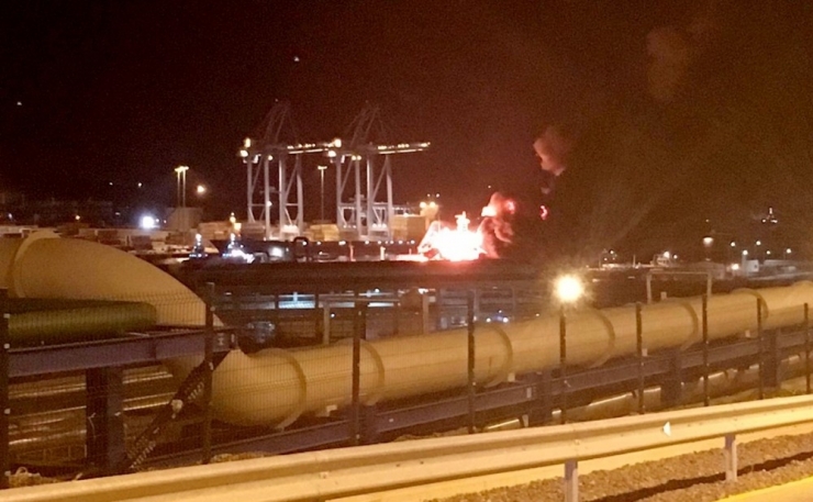 İzmir’de Gemi Yangını