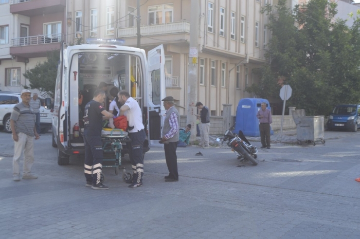 Tavşanlı’da Trafik Kazası: 2 Yaralı