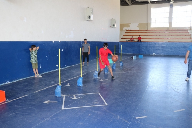 Salon Sıkıntısı Yaşayan Malatya Spor Lisesi Yetenek Sınavıyla Öğrencilerini Belirliyor