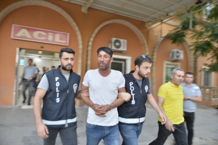 Eski Eşini Sokak Ortasında Bıçakladı