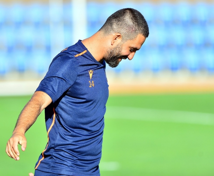 Başakşehir Topbaşı Yaptı