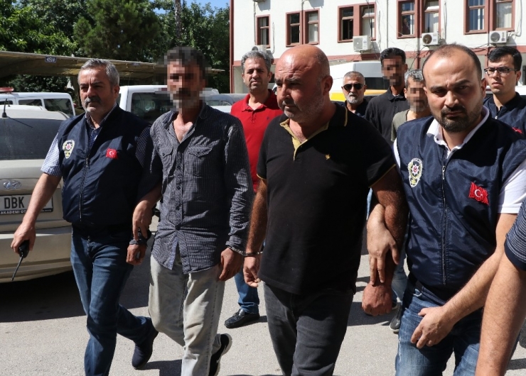 Sokak Ortasında Eski Eşini Öldüren Zanlı Tutuklandı