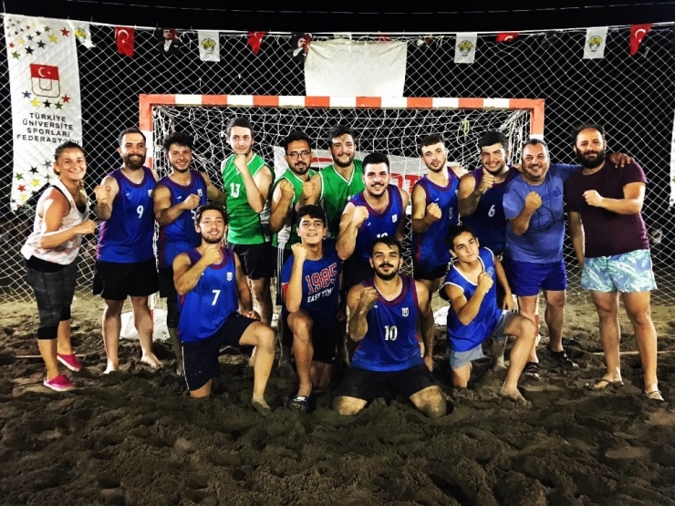 Namağlup Şampiyon Oldular