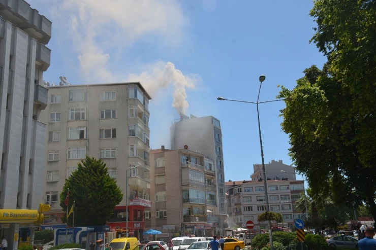 Sinop’ta Çatı Yangını