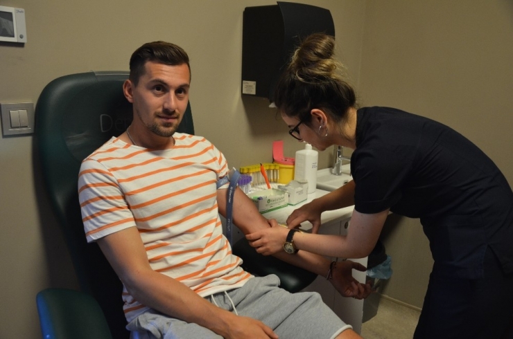 Denizlispor’da Futbolcular Sağlık Kontrolünden Geçti