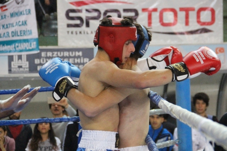 Erzurum’da Türkiye Kick Boks Şampiyonası Heyecanı Başladı