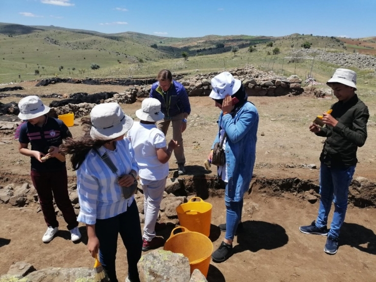Öğrenciler Kerkenes Harabelerini Gezdi