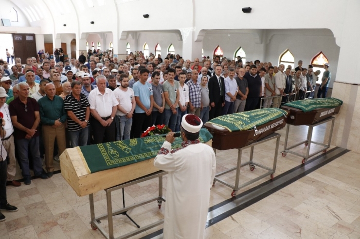 Sokaklara Hayat Veren Tabelacı, Son Yolculuğuna Uğurlandı