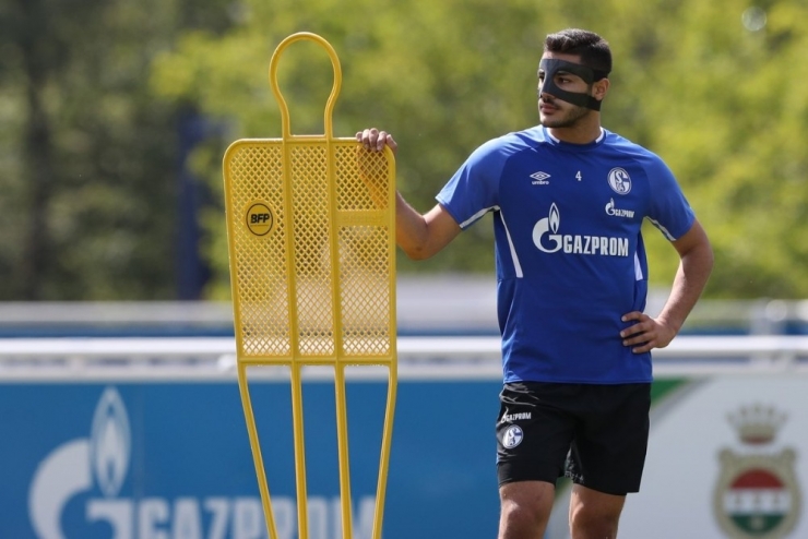 Schalke 04’e Yeni Transfer Olan Ozan Kabak Sakatlandı