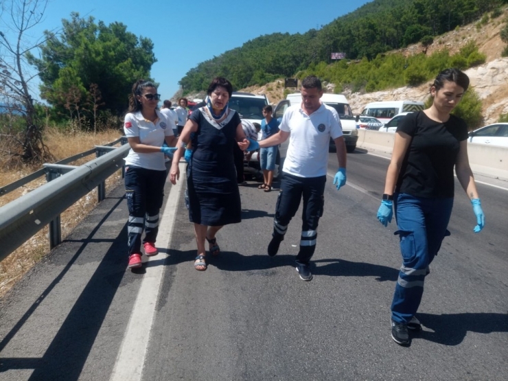 Kazayı İzleyen Sürücü, İkinci Kazaya Yol Açtı: 7 Yaralı