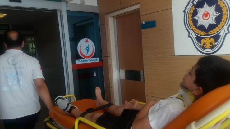 Otomobil İle Bisiklet Çarpıştı: 1 Yaralı