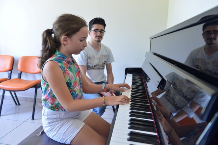 Büyükşehirle Hazırlandılar, Devlet Konservatuvarı Kazandılar