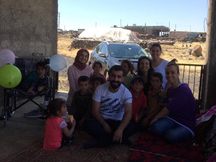 7 Yaşındaki Uğur Tekerlekli Sandalyesine Kavuştu