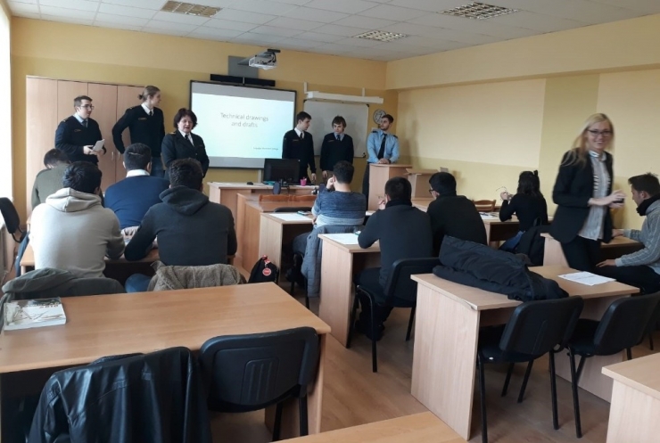 Romanya Ve Letonya’ya Giden Çeşmeli Öğrenciler Yurda Döndü