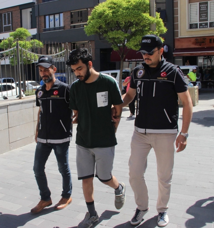 Zehir Tacirleri Adliyede