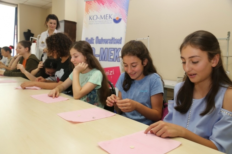 Ko-mek Ev Becerileri Atölyesi Eğitime Başladı