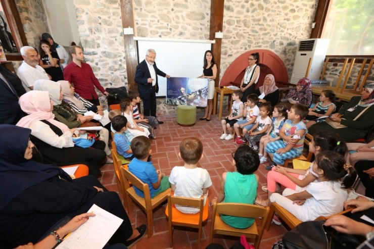 Başkan Erdem Çocuklara Kitap Okudu