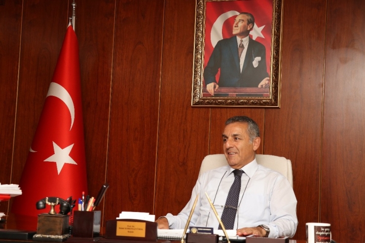 Toros Üniversitesi’nde Uygulamalı Eğitim Öğrencileri İşsiz Bırakmıyor