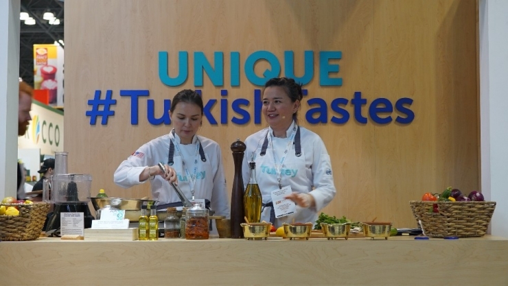 Türk Gıda Ürünlerinin Tüketimi Abd’li Sosyal Medya Fenomenleri İle Artacak