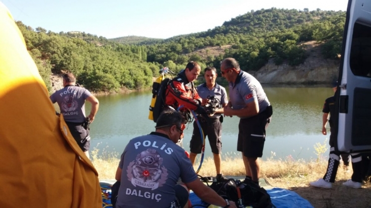 Serinlemek İçin Girdiği Gölette Boğuldu