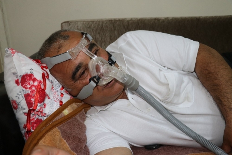 "Uykuda Ölürüm" Korkusu Yüzünden Üç Yıldır Uyuyamıyor