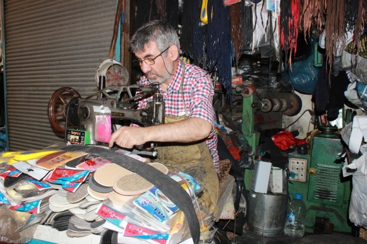 Ayakkabı Tamirinde Fiyatlar Yüzde 50 Yükseldi