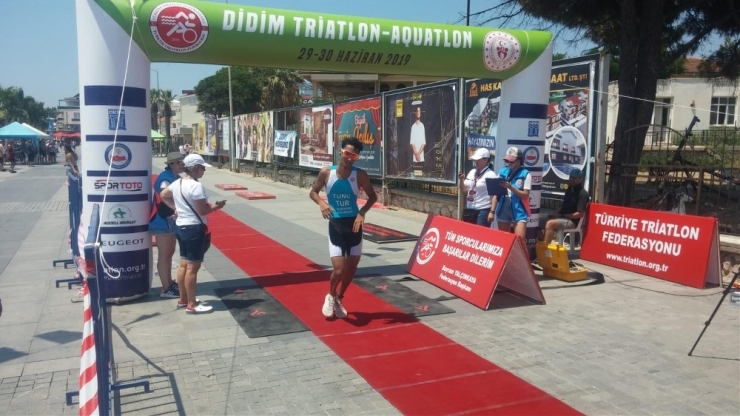 Balıkesirli Triatlonculardan Büyük Başarı