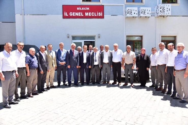 Başkan Şahin İl Genel Meclis Başkanı Ve Üyelerini Ziyaret Etti