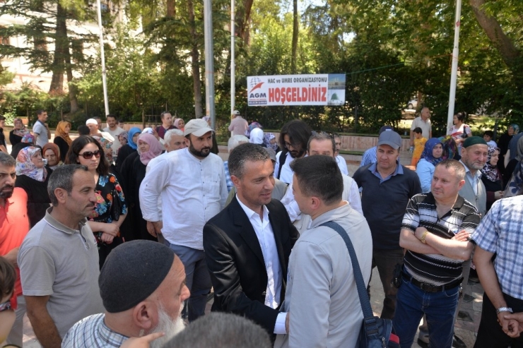 Başkan Yardımcısı Gürses, Hacı Adaylarını Uğurladı