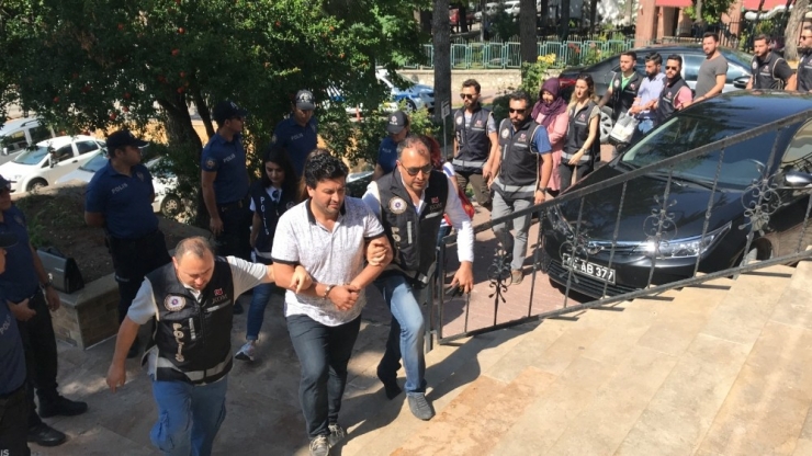 Bilecik’te Tefecilik Ve Dolandırıcılık Operasyonu: 5 Gözaltı