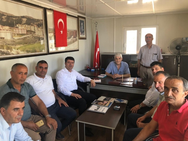 Chp Heyeti Muhtarlarla Bir Araya Geldi