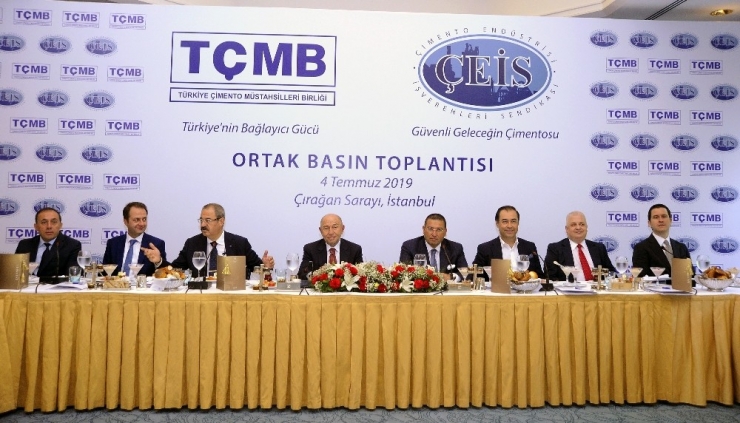 “İlk 6 Ayda Çimento İhracatı Yüzde 46 Arttı”