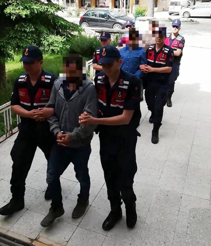 Isparta’da Terör Örgütü Şüphelisi 17 Kişi Yakalandı